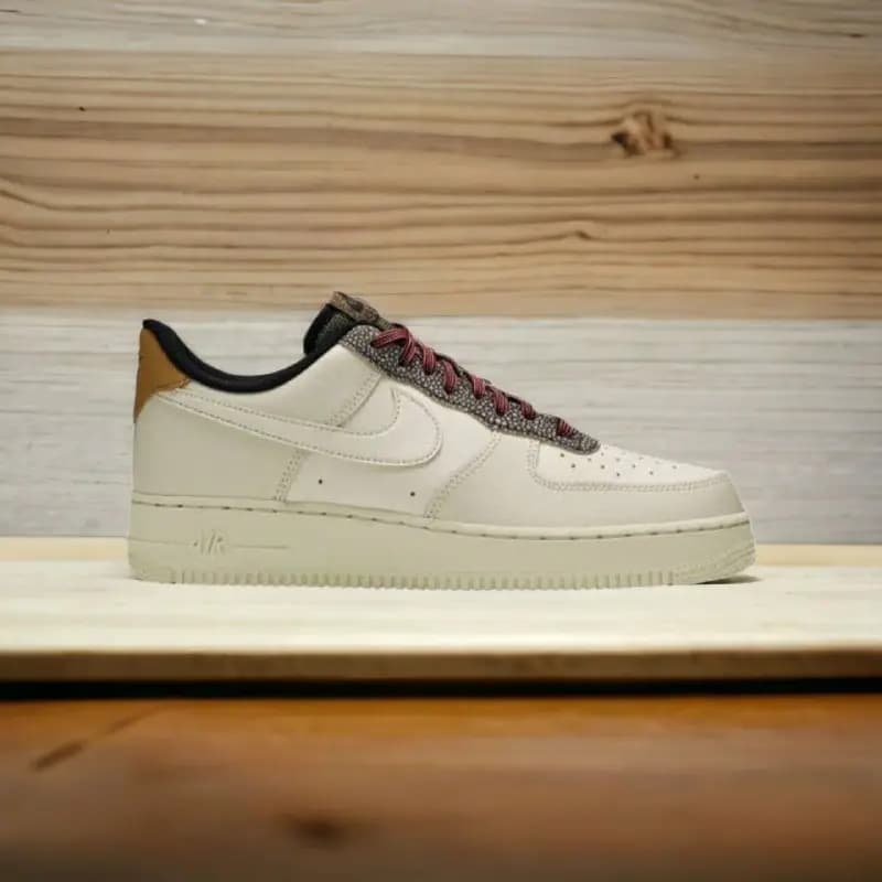 Nike Fossil || Color - Off-white || Grade - OEM
