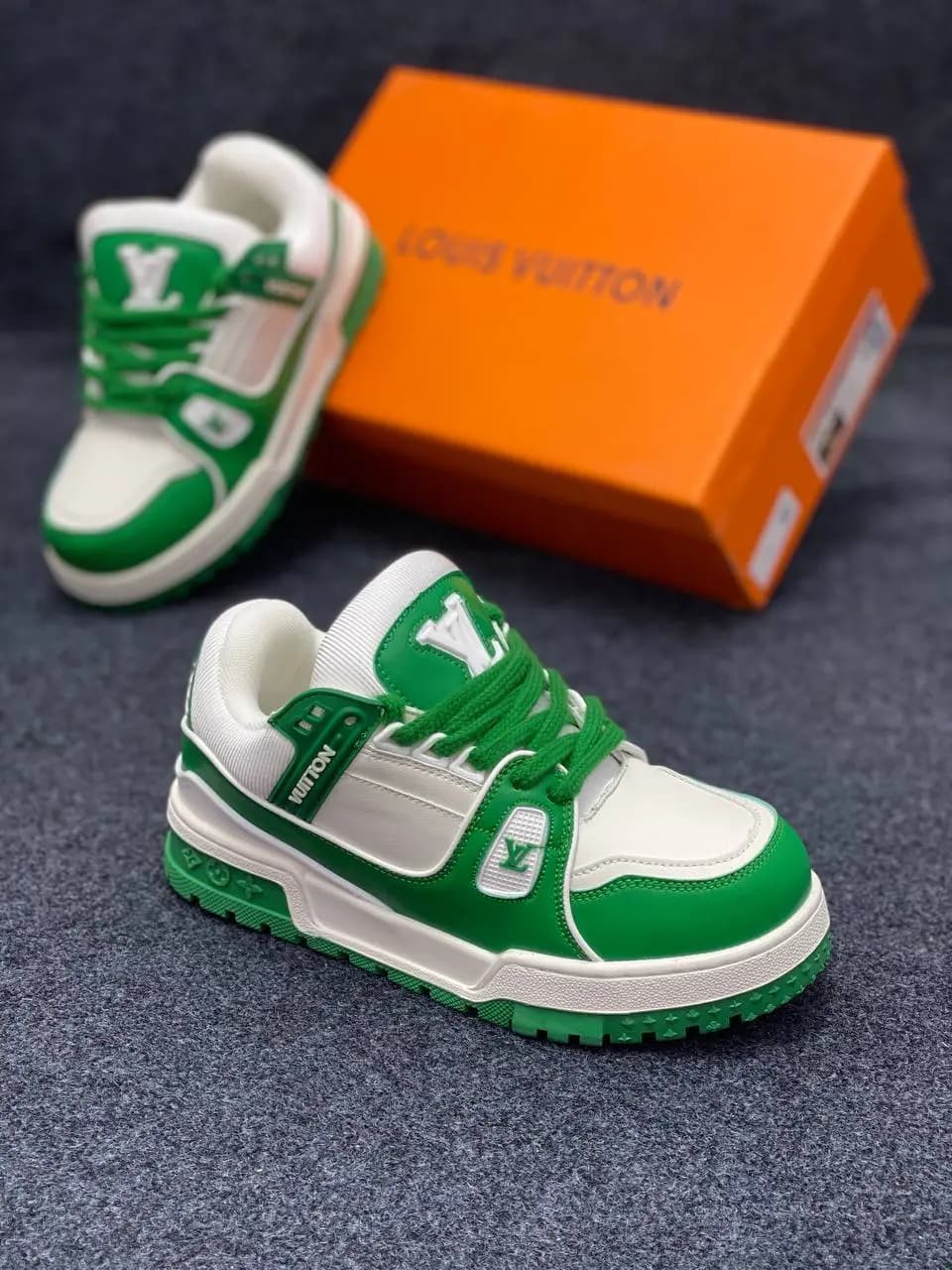 Louis Vuitton Sneaker | Green & White | Grade - OEM Replica