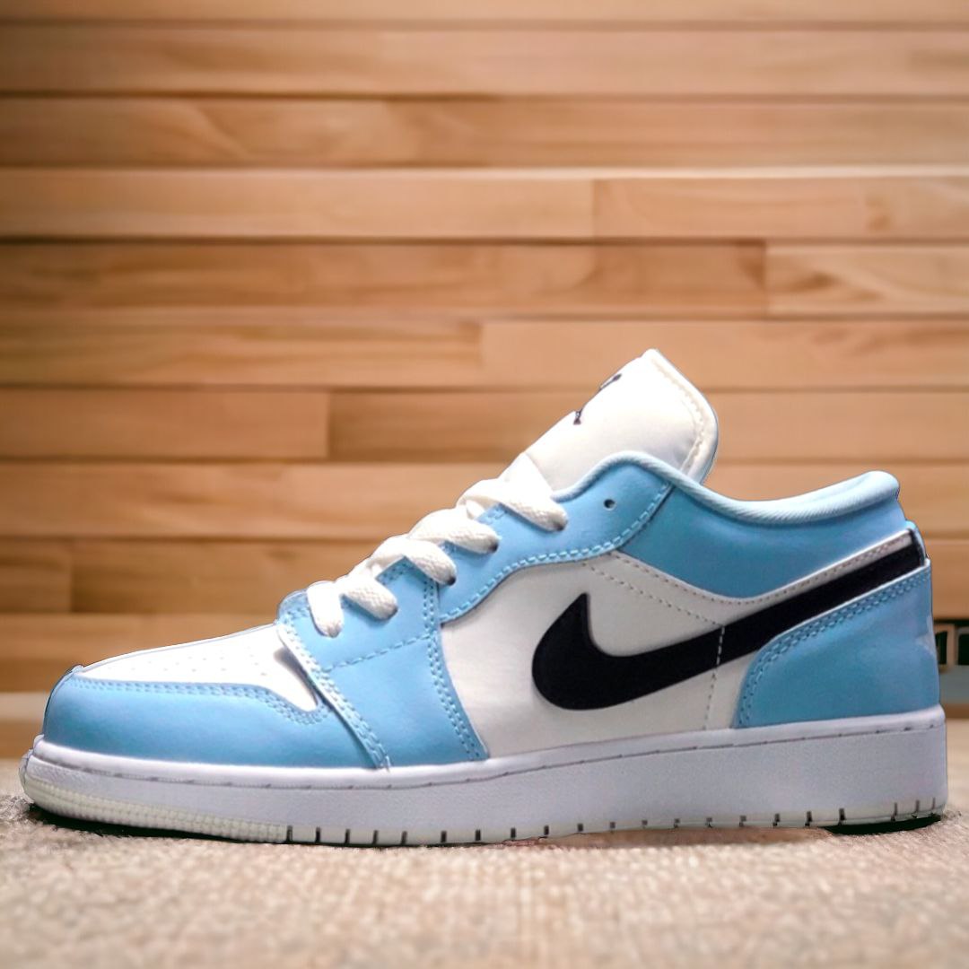 Nike air jordan low unc online